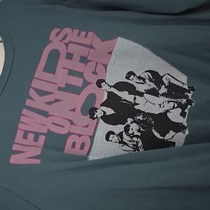 Torrid size 4  nkotb sweat shirt